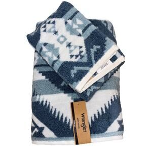 Wrangler Jesse Blue Aztec Country Western Double Sided 1 Bath 1 Hand Towel NEW